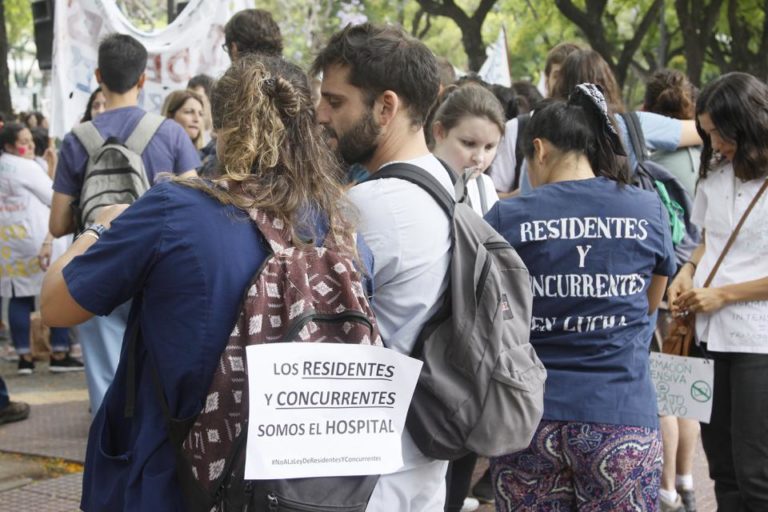 Se votó en la Legislatura porteña. Suspenden la ley de residentes