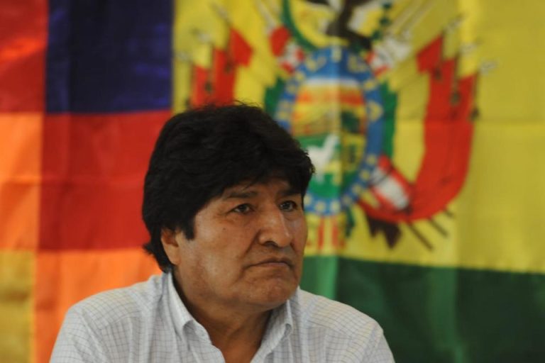 Evo Morales encabezó una reunión del MAS para preparar la campaña