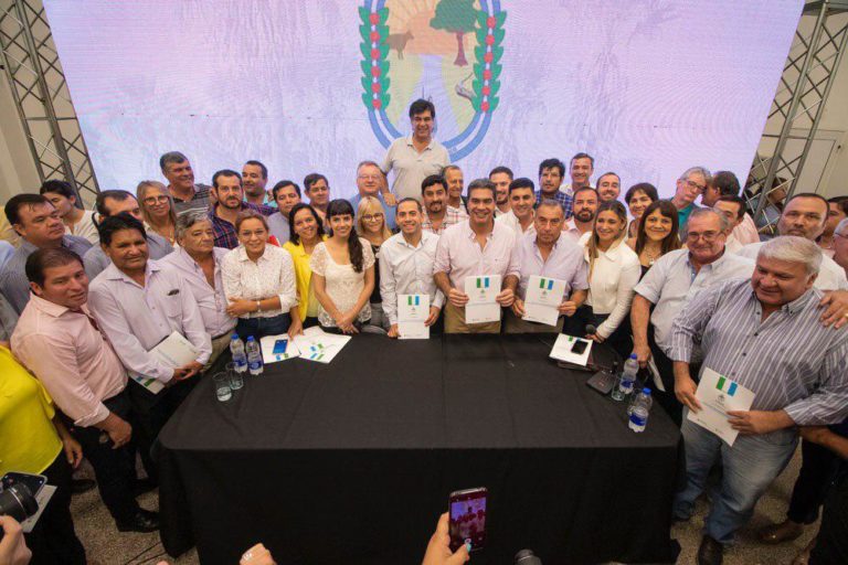 CAPITANICH PRESENTÓ EL PLAN PARA MUNICIPIOS