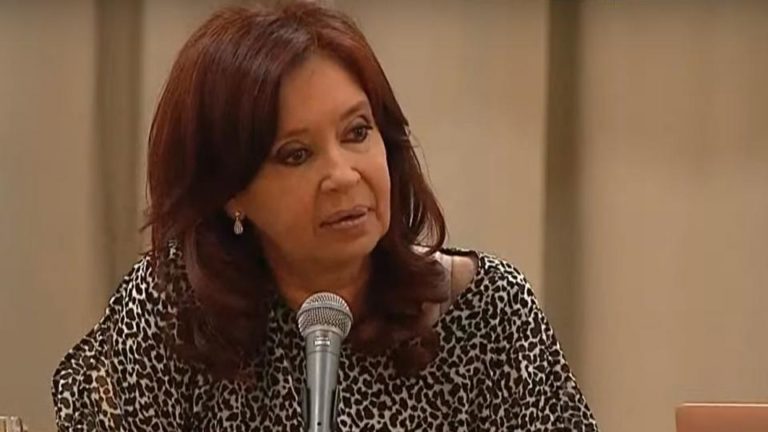Cristina Kirchner en Cuba: «Tenemos claro que no podemos pagar si no podemos crecer»