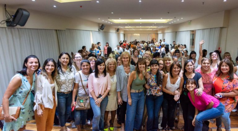 ANALÍA RACH QUIROGA: «NECESITAMOS QUE EL ESTADO ENTERO SE PONGA LOS LENTES VIOLETAS»