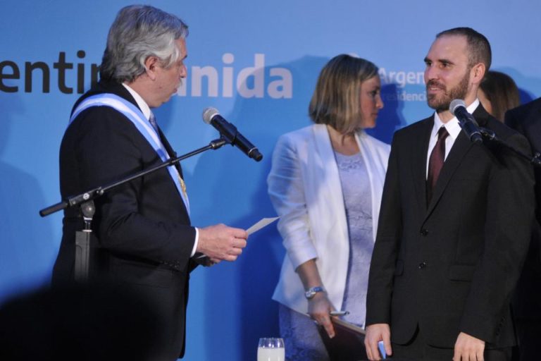 El Gobierno prepara la propuesta para la deuda