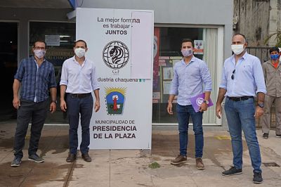 PRESIDENCIA DE LA PLAZA: MUNICIPIO  INCORPORÓ OTRA CABINA MÁS DE DESINFECCIÓN