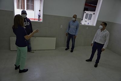 PLAZA: AVANCE OBRA DE MEJORA Y REMODELACIÓN DEL HOSPITAL TOMAS N. AMIGO