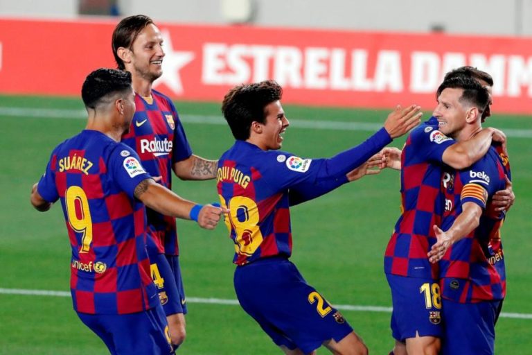 Messi gritó el esperadísimo gol 700, pero Barcelona se complicó