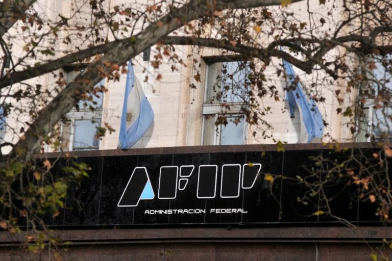 La AFIP prorrogó los vencimientos de las declaraciones y los pagos