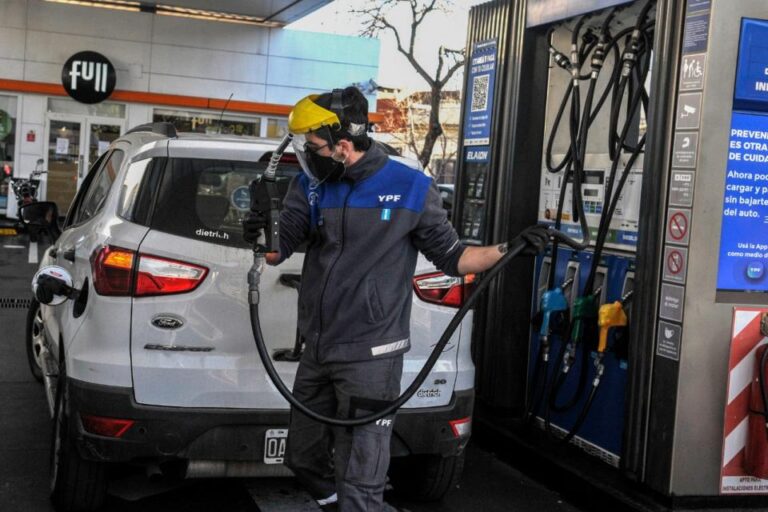 YPF aumentó las naftas 4,5%