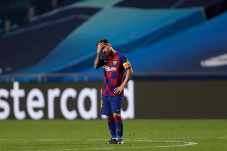 Messi se reunió con Koeman y su futuro en Barcelona está en duda