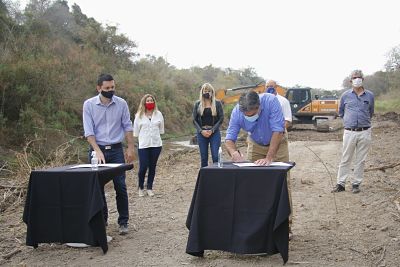 CAPITANICH Y CIPOLINI FIRMARON CONVENIOS