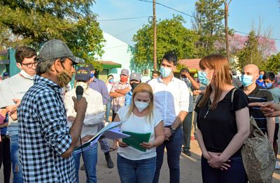 PARAJE VILLA EL PALMAR: LA MINISTRA DE SALUD ESCUCHÓ DEMANDAS