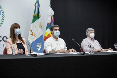 CAPITANICH FIRMÓ UN ACUERDO ENTRE EL MINISTERIO DE SALUD DE LA NACIÓN, DE PROVINCIA Y EL INSSSEP