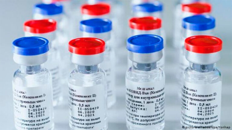 En Gobierno piensan en tener la vacuna rusa