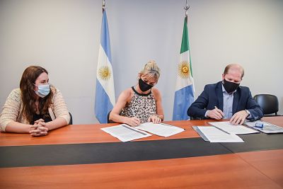 GOBIERNO Y EDUCACIÓN FIRMARON UN CONVENIO