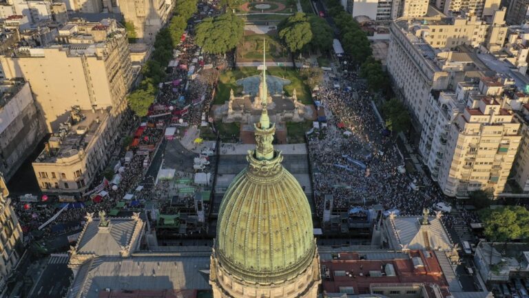 El Gobierno habilitó al Congreso a debatir