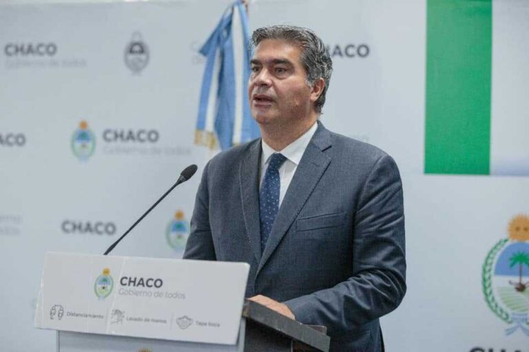 Capitanich unifica los ministerios de Economía e Infraestructura