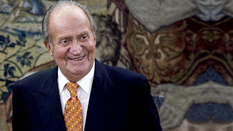 Amigos le prestaron plata al rey emérito Juan Carlos