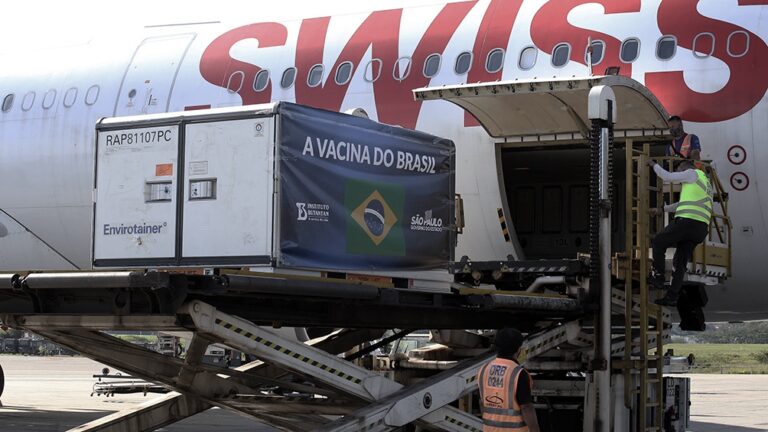 Brasil: Río de Janeiro suspende la vacunación