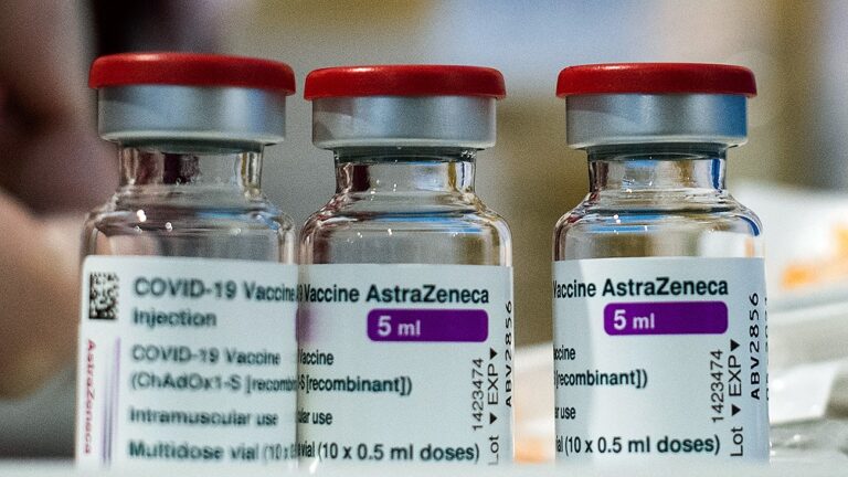 Para la OMS «no hay razón para no utilizar» la vacuna de AstraZeneca