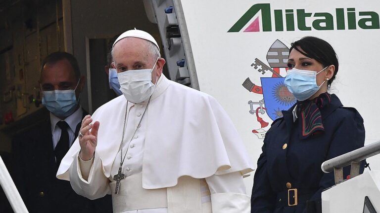 El papa Francisco inicia su histórica visita a Irak