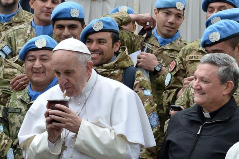 Personalidades de diversos ámbitos enviaron carta al Papa