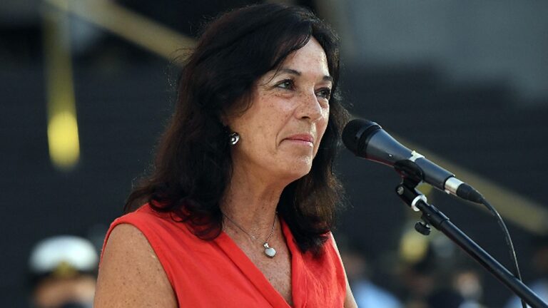 Vilma Ibarra: Hay sectores «dispuestos a desafiar las normas