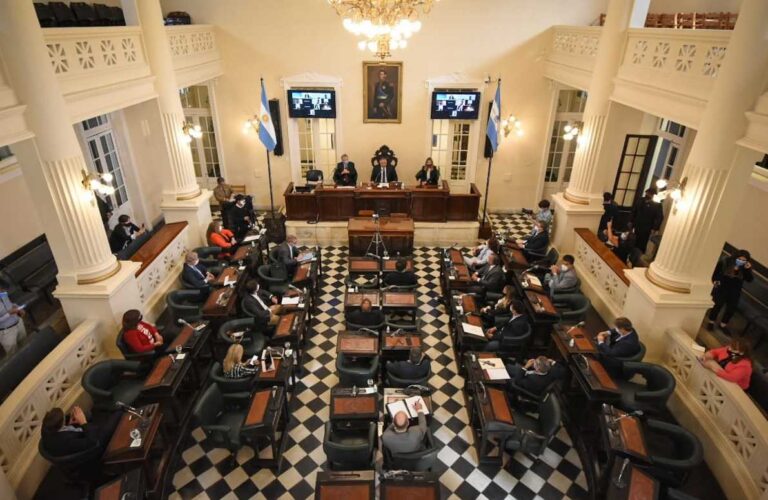 Legisladores del Chaco y Corrientes comprometidos en cuestiones