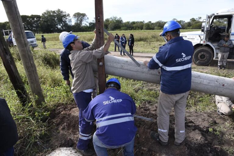 SECHEEP AVANZA CON TRABAJOS EN RED ELÉCTRICA RURAL