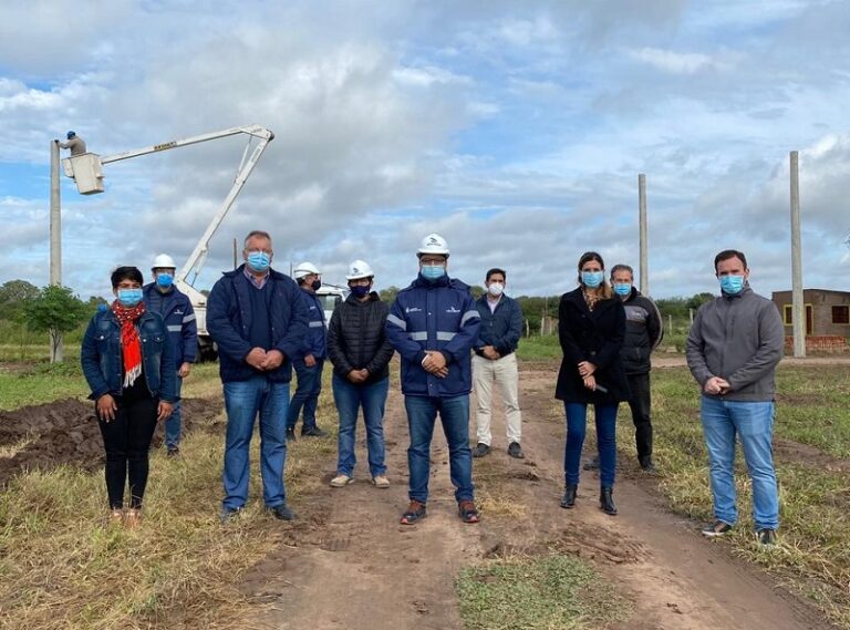 SECHEEP EJECUTA OBRAS ELÉCTRICAS QUE BENEFICIARÁN