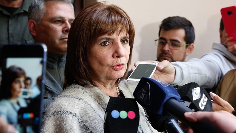 Pfizer desmintió a Patricia Bullrich: negó haber recibido