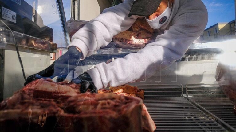 El Gobierno suspendió por 30 días las exportaciones de carne vacuna