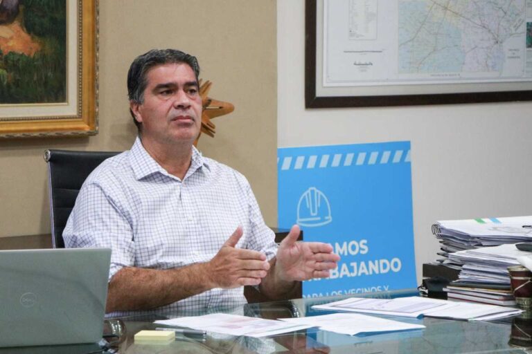 Capitanich destacó la campaña de vacunación en el país