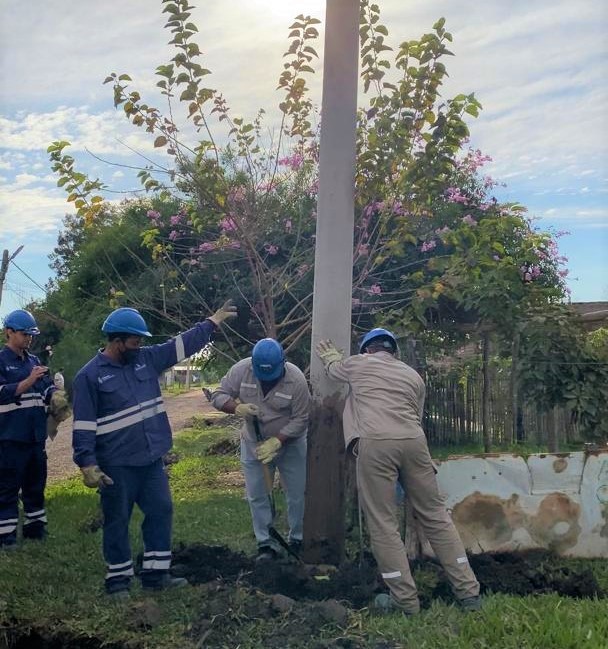 SECHEEP EJECUTA OBRAS EN LA RED DE BAJA Y MEDIA TENSIÓN DE MAKALLÉ