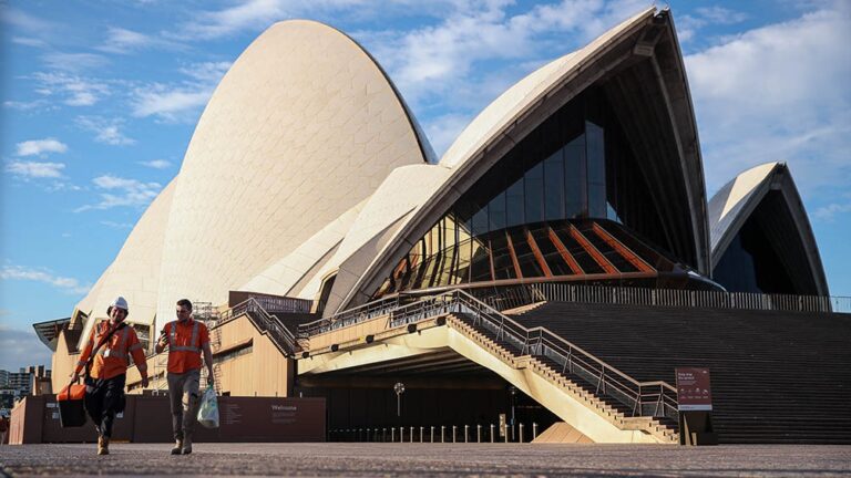 Australia cierra más ciudades para frenar la expansión del coronavirus