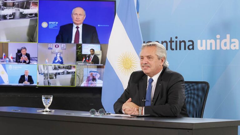 Fernández y Putin anunciaron el inicio de la producción de la vacuna