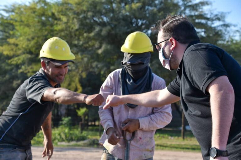 SÁENZ PEÑA: PÉREZ PONS RECORRIÓ LAS OBRAS CLAVES