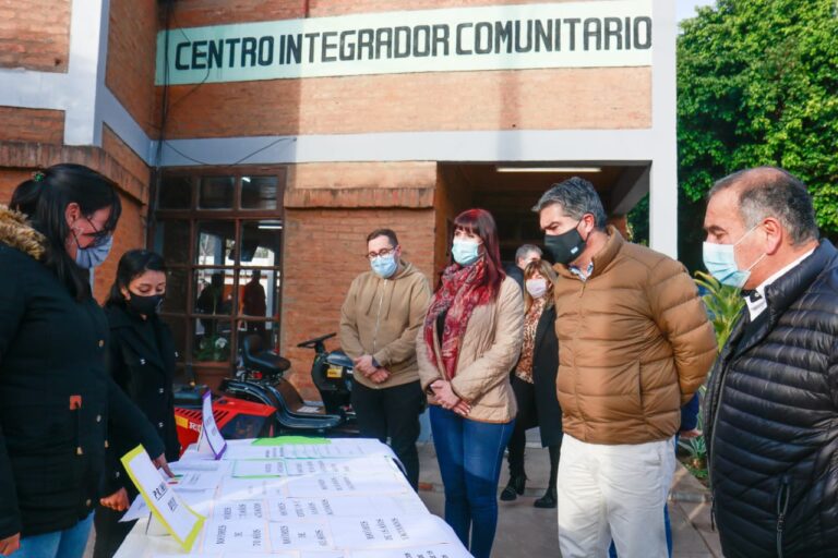 EN LA LEONESA, CAPITANICH INAUGURÓ UNA SALA DE RAXOS X