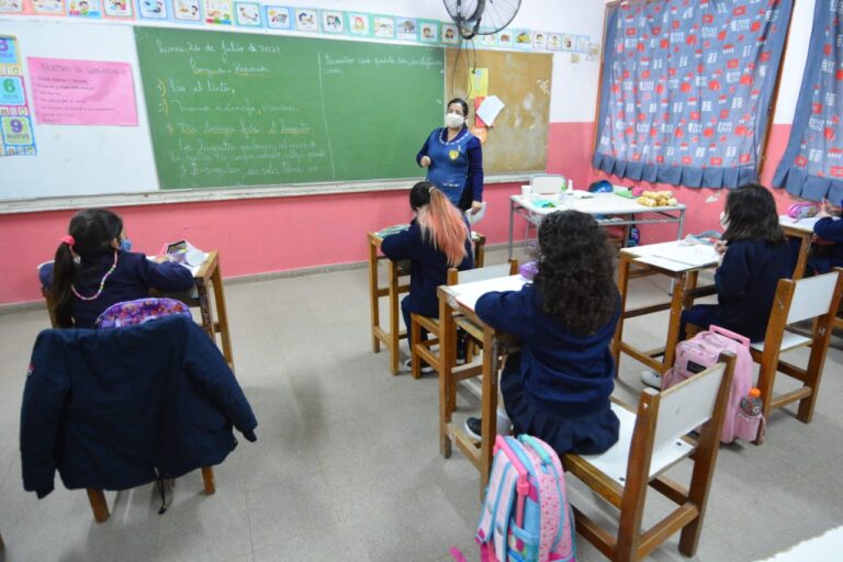 CHACO RETORNÓ A LAS CLASES PRESENCIALES CUIDADAS TRAS EL RECESO DE INVIERNO