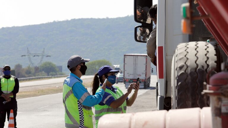 Controles: Despliegan más de 30 puestos se seguridad en 13 rutas ante el inicio del receso invernal