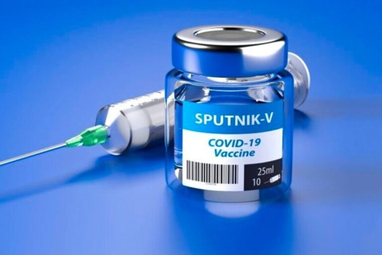 Parte un nuevo vuelo a Rusia en busca de vacunas Sputnik V