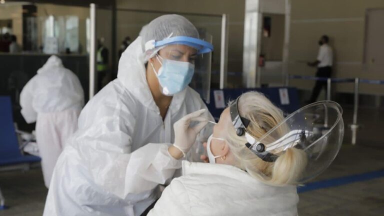 Otros 135 muertos y 2.979 nuevos contagios de coronavirus en Argentina