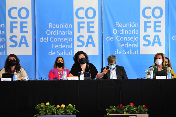Vizzotti encabezó en San Luis una nueva reunión del Cofesa