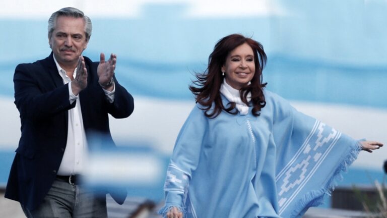 Alberto Fernández y Cristina Fernández cierran