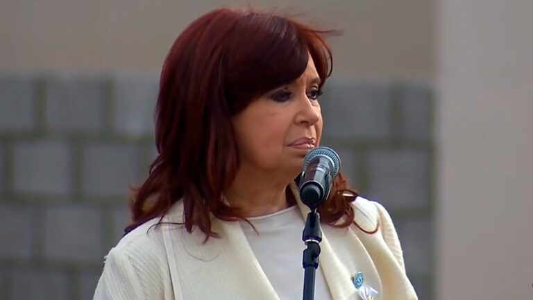 Cristina Kirchner: «La estabilidad debe ser también para consumidores»