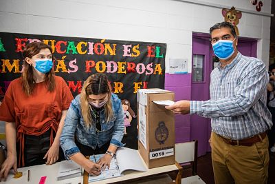 CHACO VOTA ELECCIONES PASO  2021: EL GOBERNADOR CAPITANICH EMITIÓ SU VOTO