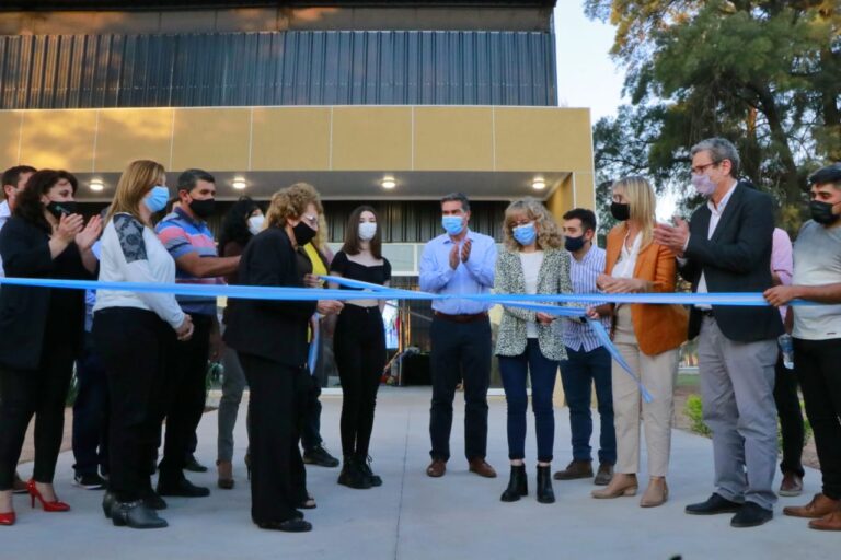 CAPITANICH INAUGURÓ INFRAESTRUCTURA DEPORTIVA Y RECORRIÓ OBRAS PARA LA PROVISIÓN DE AGUA POTABLE EN EL SUDOESTE CHAQUEÑO