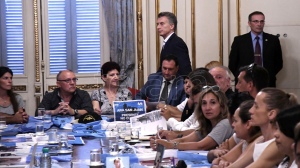 Espionaje a los familiares del ARA San Juan: Macri volvió al país