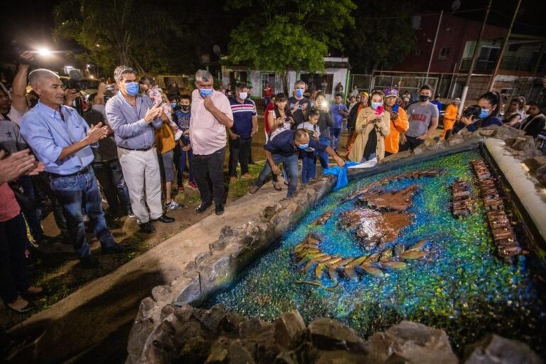 ISLA DEL CERRITO: CAPITANICH INAUGURÓ