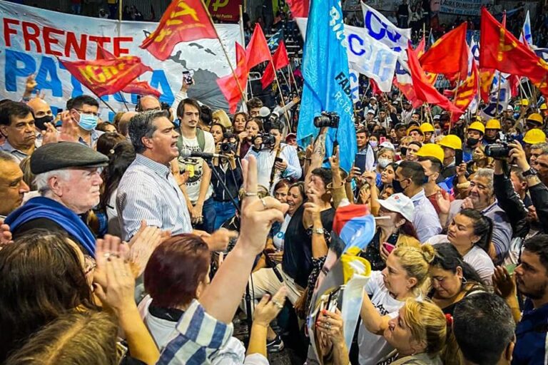 Capitanich encabezó el acto por el día de la militancia