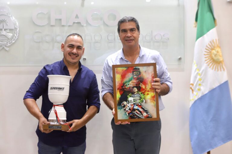 CAPITANICH RECIBIÓ A MOTOCICLISTAS CHAQUEÑOS