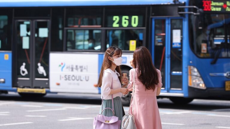 Corea del Sur prohibirá las reuniones de más de cuatro personas